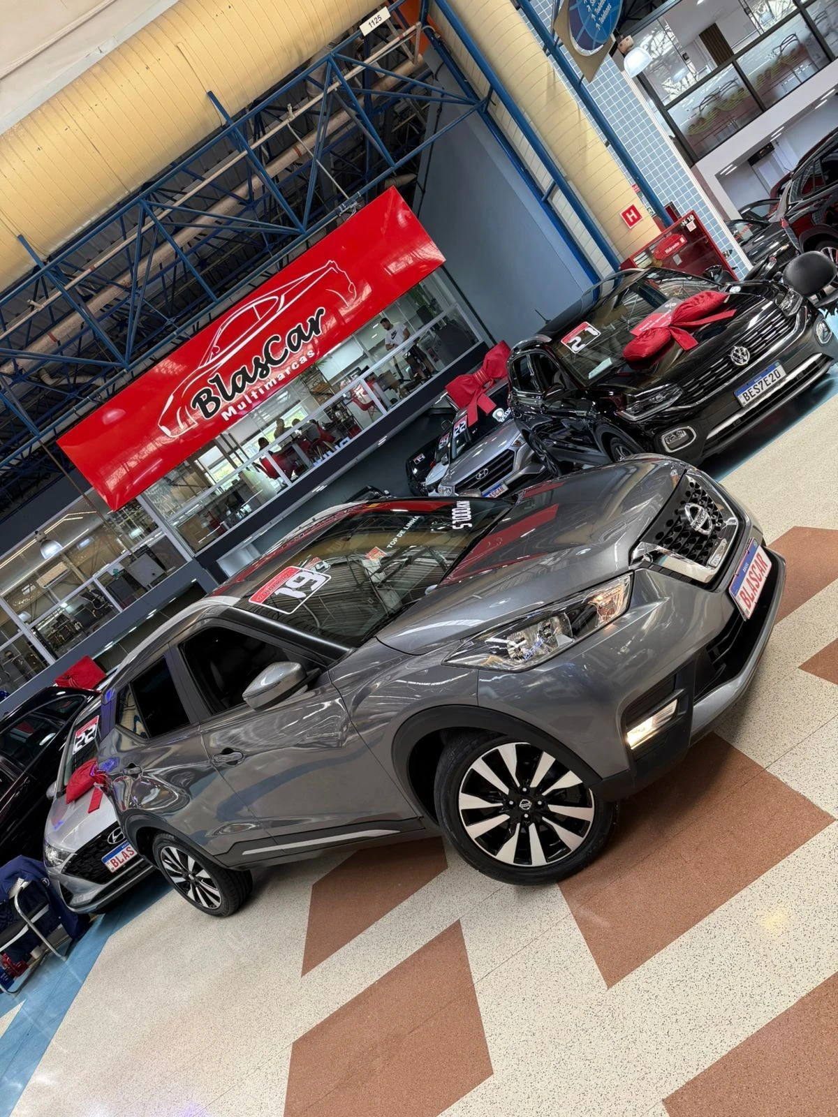 NISSAN KICKS