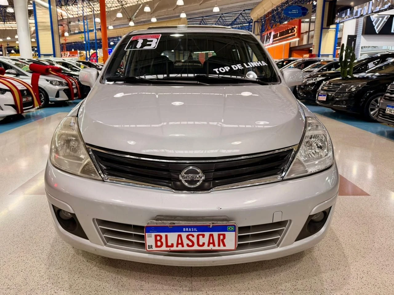 NISSAN TIIDA