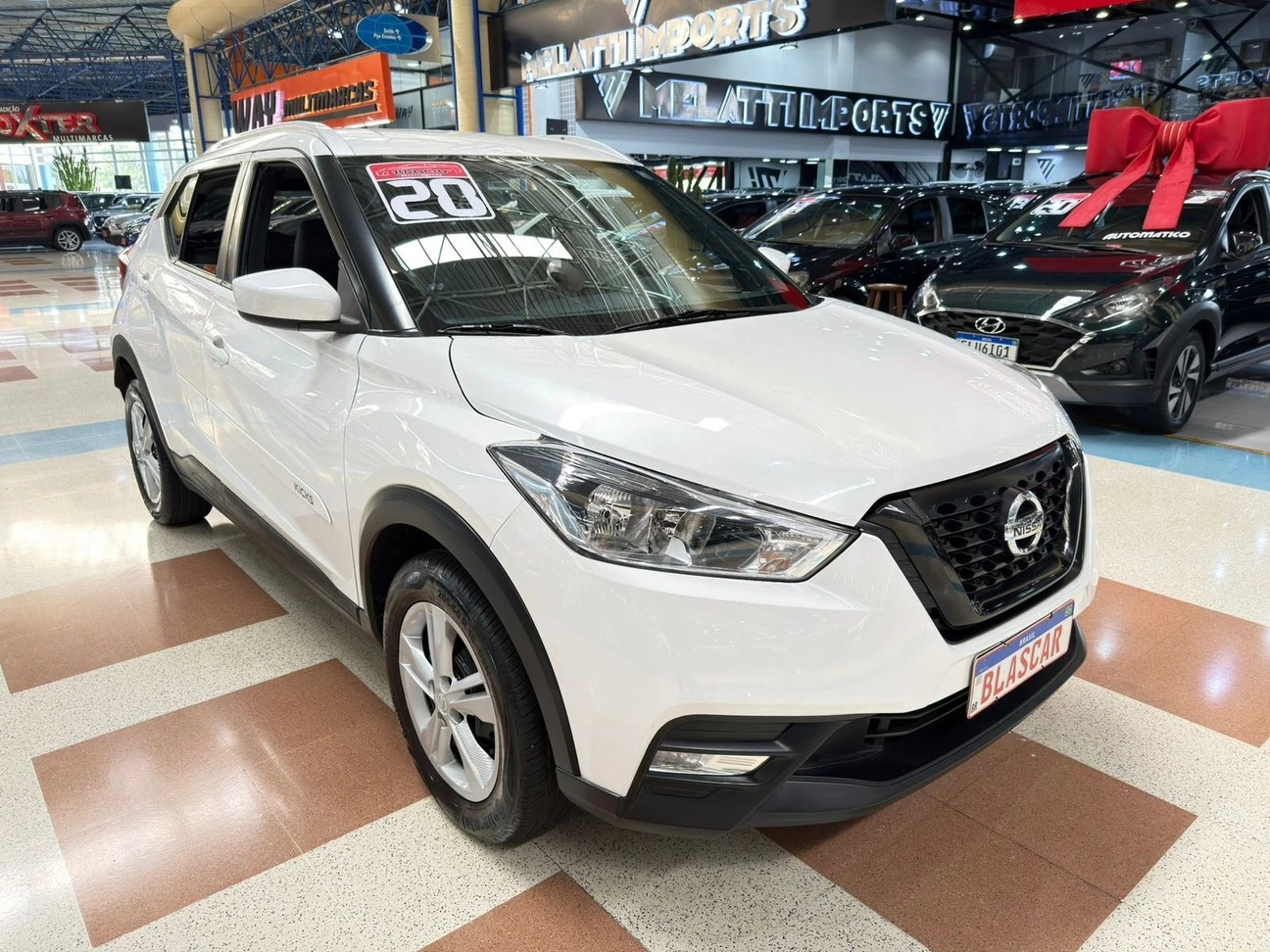 NISSAN KICKS