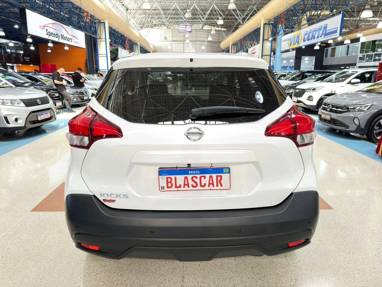 NISSAN KICKS