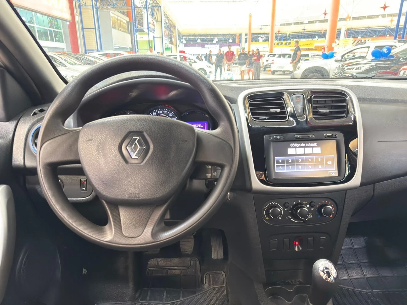 RENAULT SANDERO