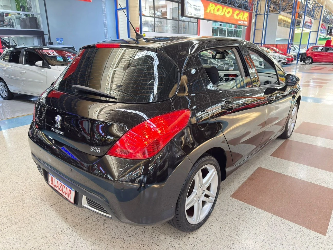 PEUGEOT 308