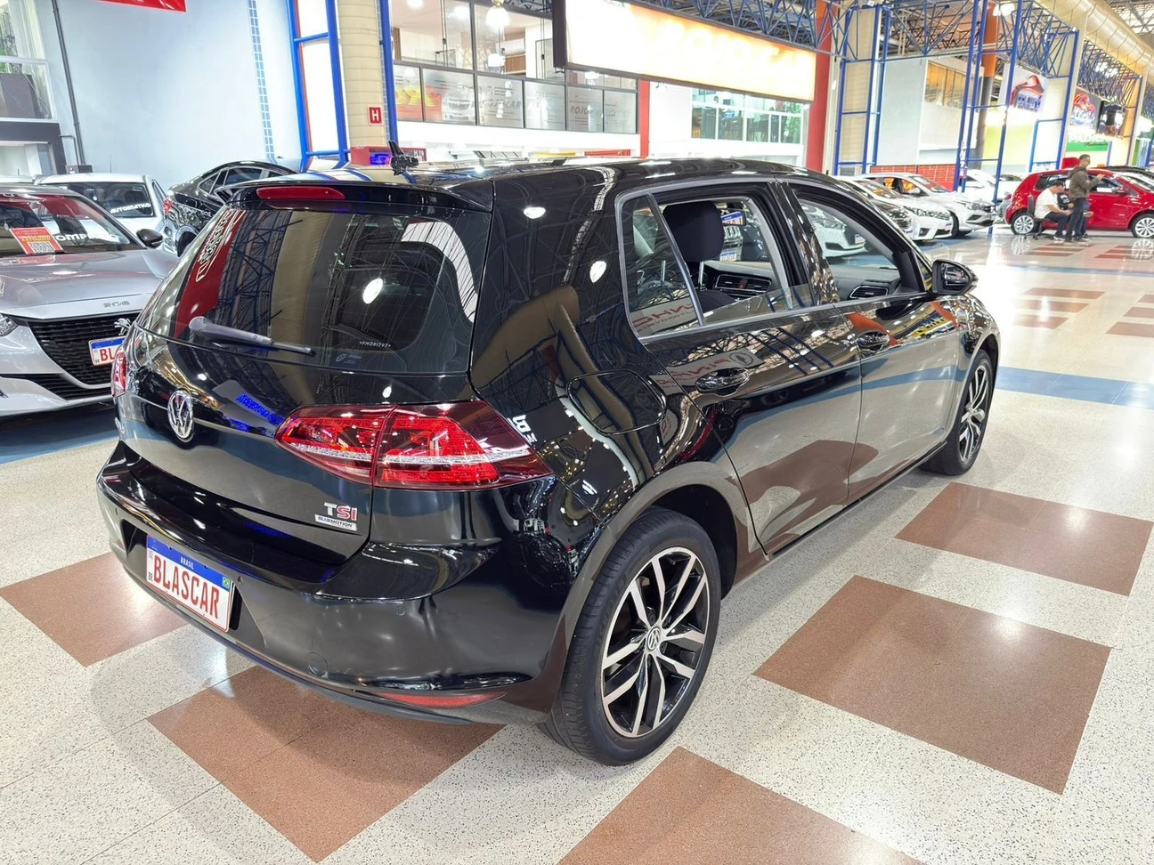 VOLKSWAGEN GOLF