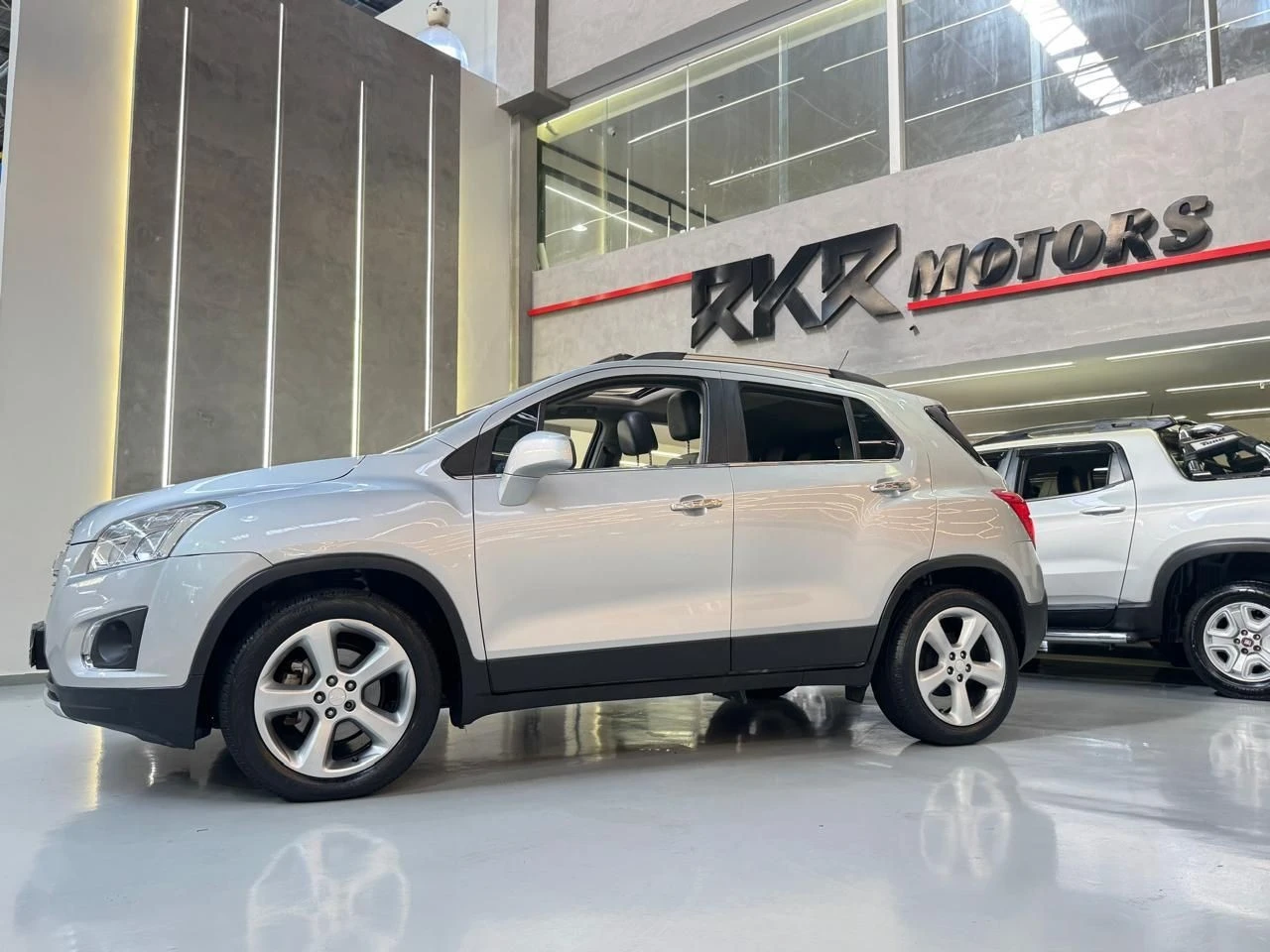 CHEVROLET TRACKER