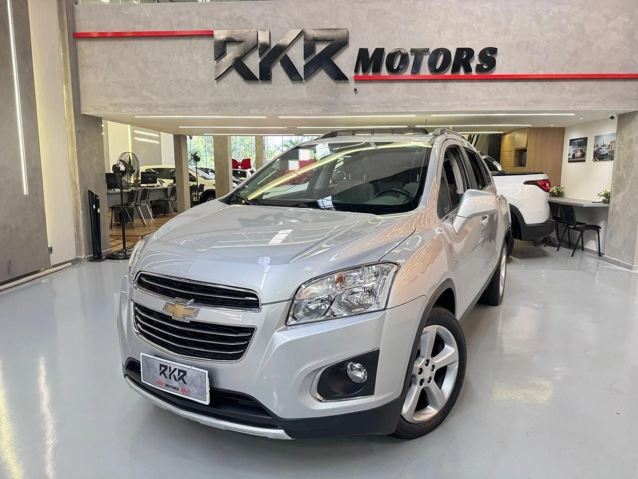 CHEVROLET TRACKER