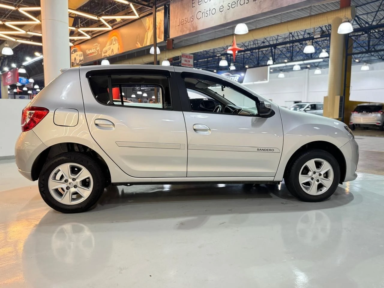 RENAULT SANDERO