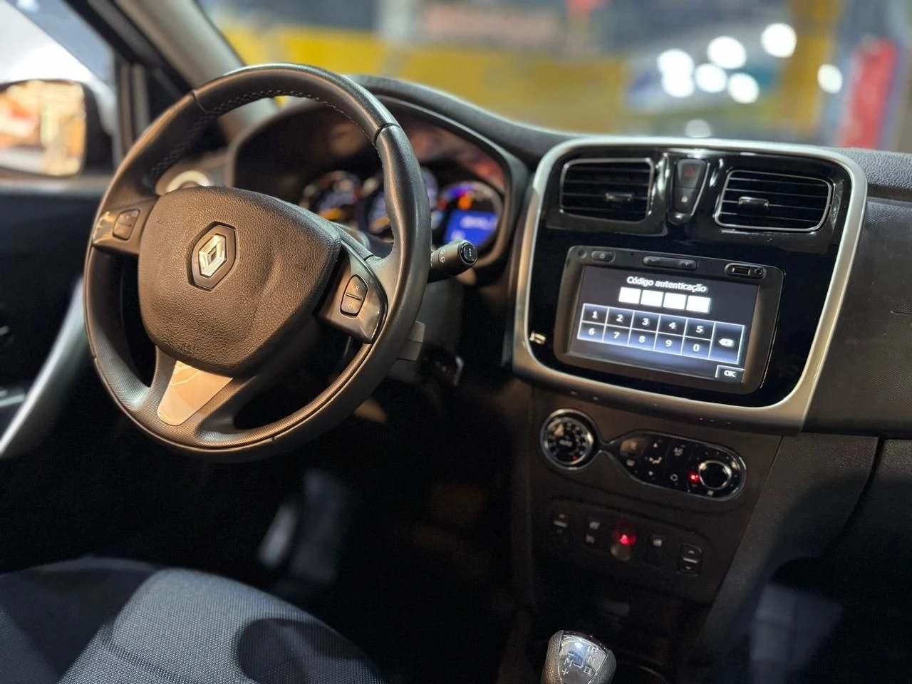 RENAULT SANDERO