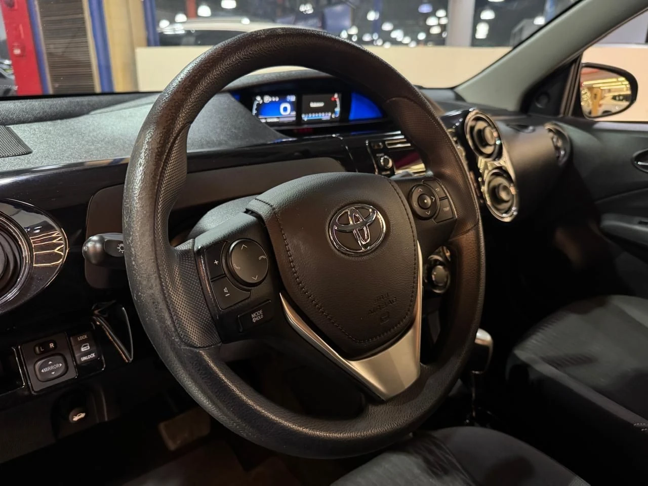 TOYOTA ETIOS