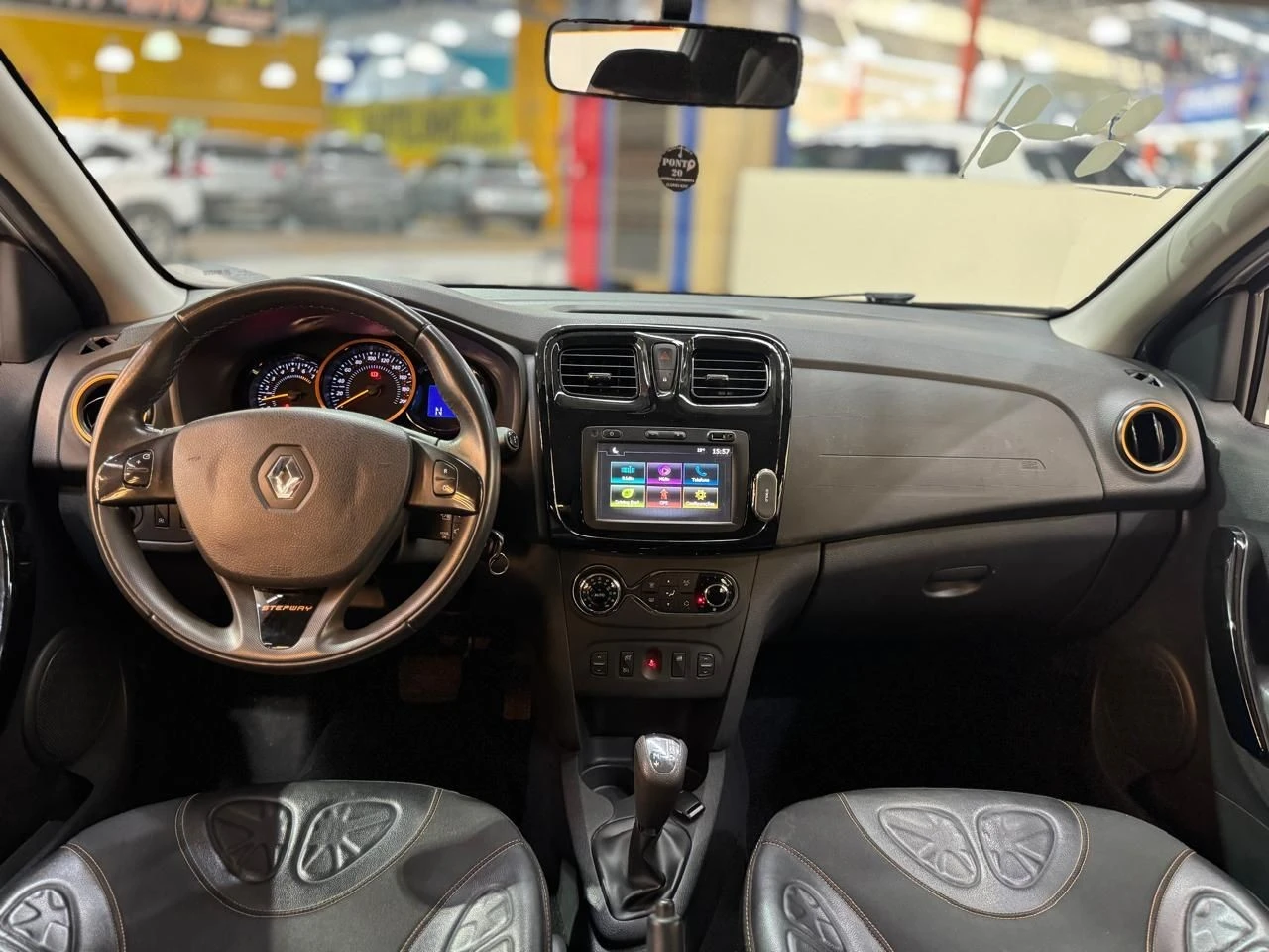 RENAULT SANDERO