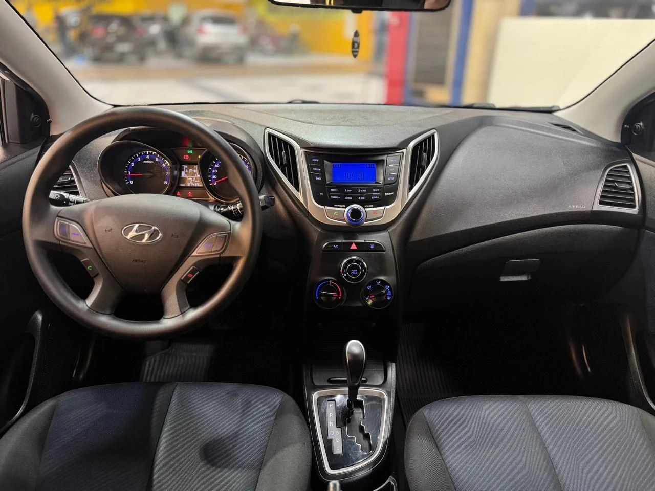 HYUNDAI HB20