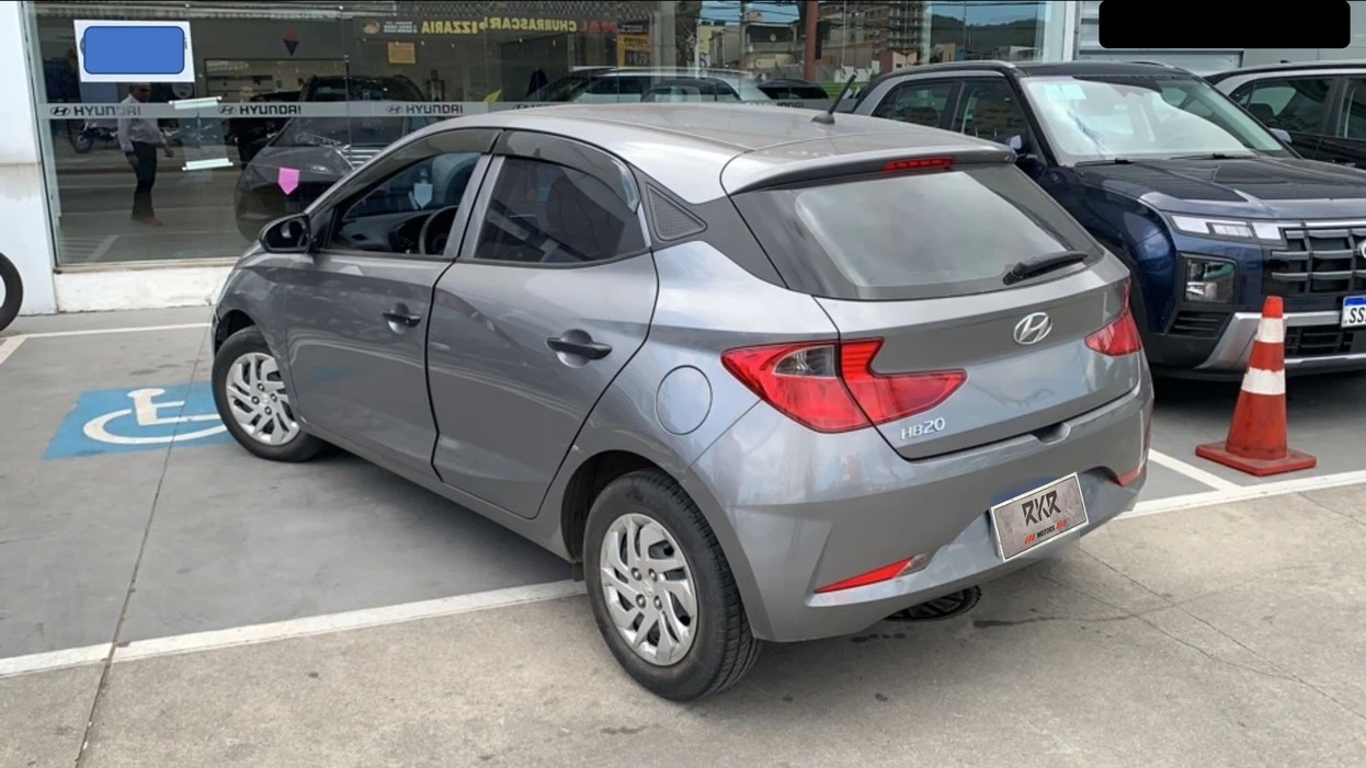 HYUNDAI HB20
