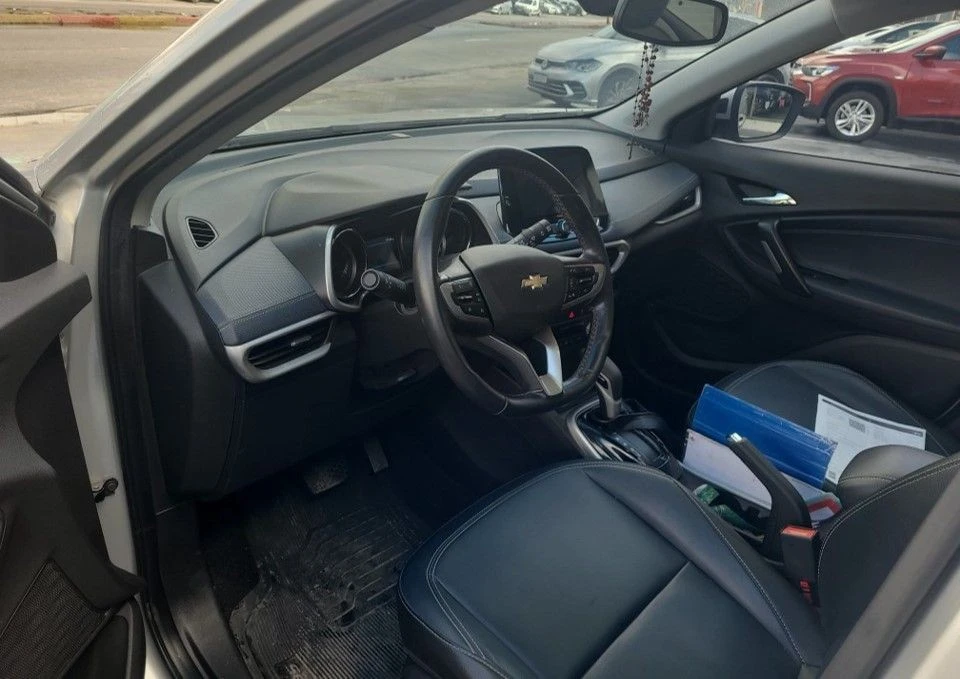 CHEVROLET TRACKER
