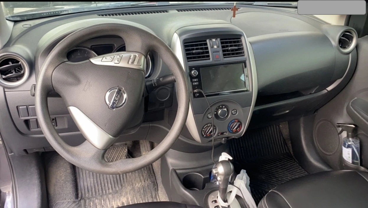 NISSAN VERSA