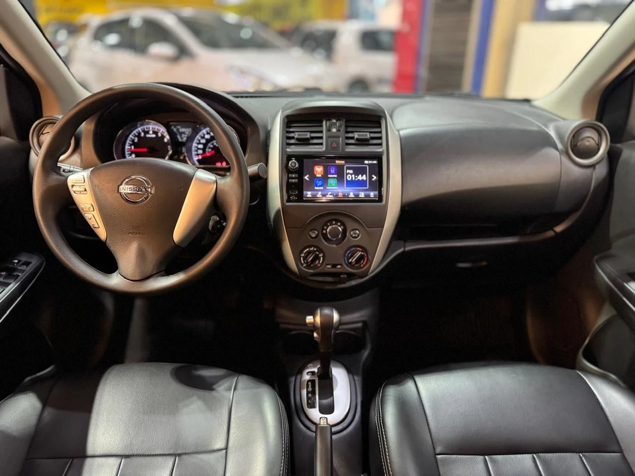 NISSAN VERSA