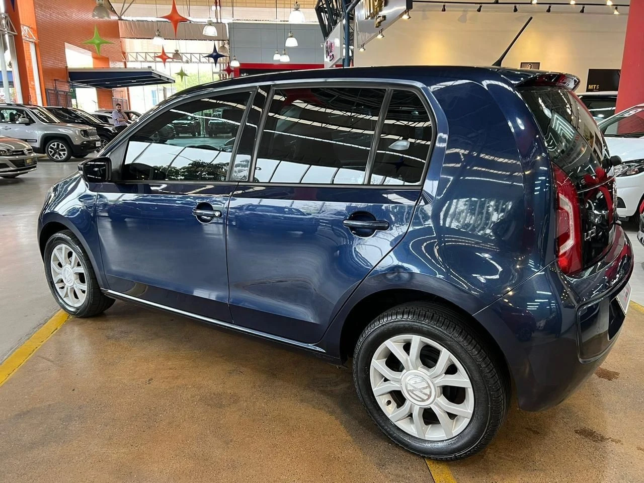 VOLKSWAGEN UP