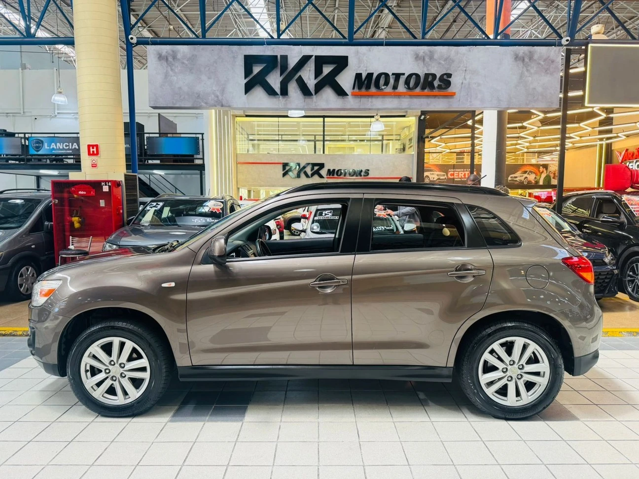 MITSUBISHI ASX
