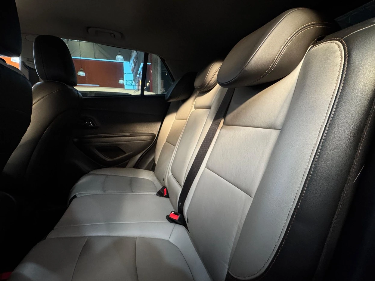 CHEVROLET TRACKER