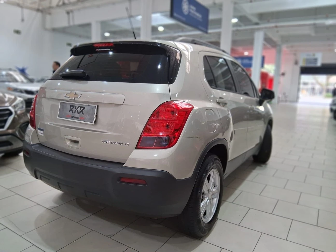 CHEVROLET TRACKER