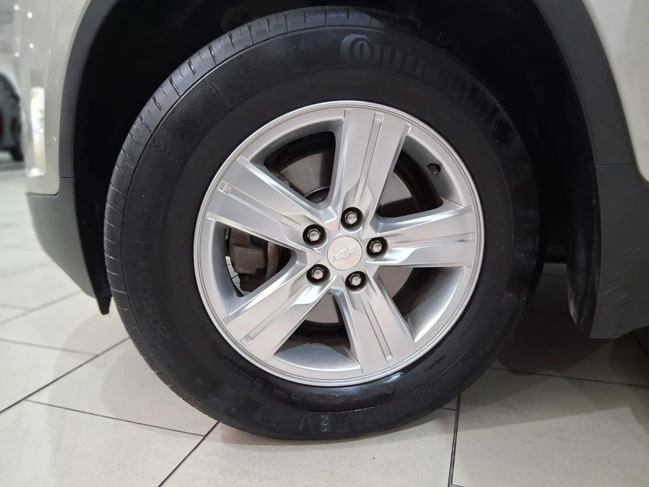 CHEVROLET TRACKER