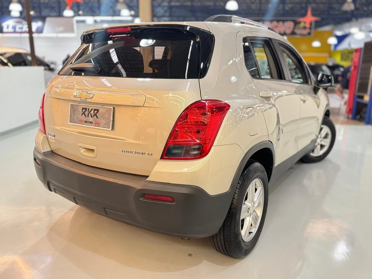 CHEVROLET TRACKER