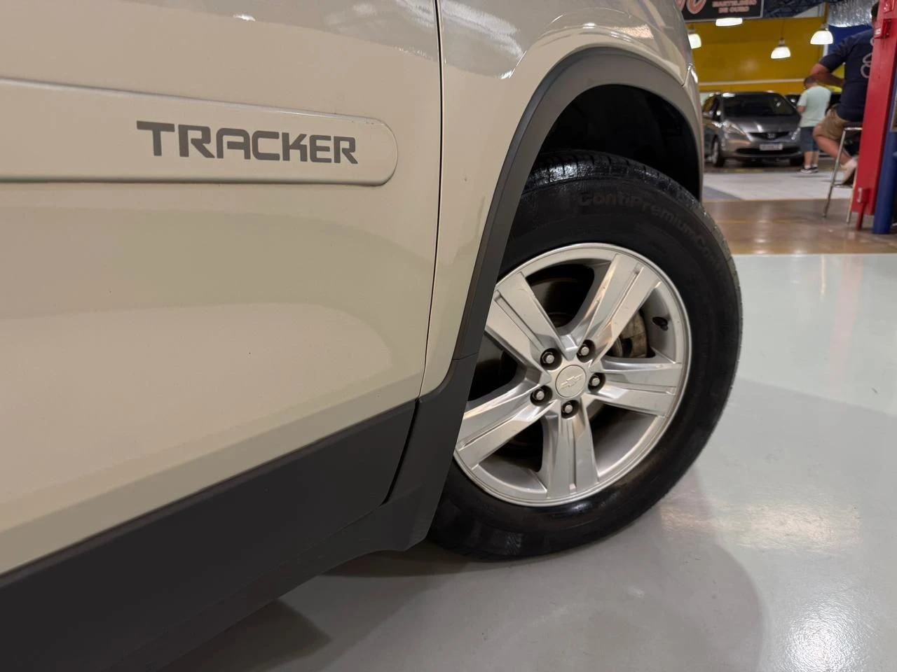 CHEVROLET TRACKER