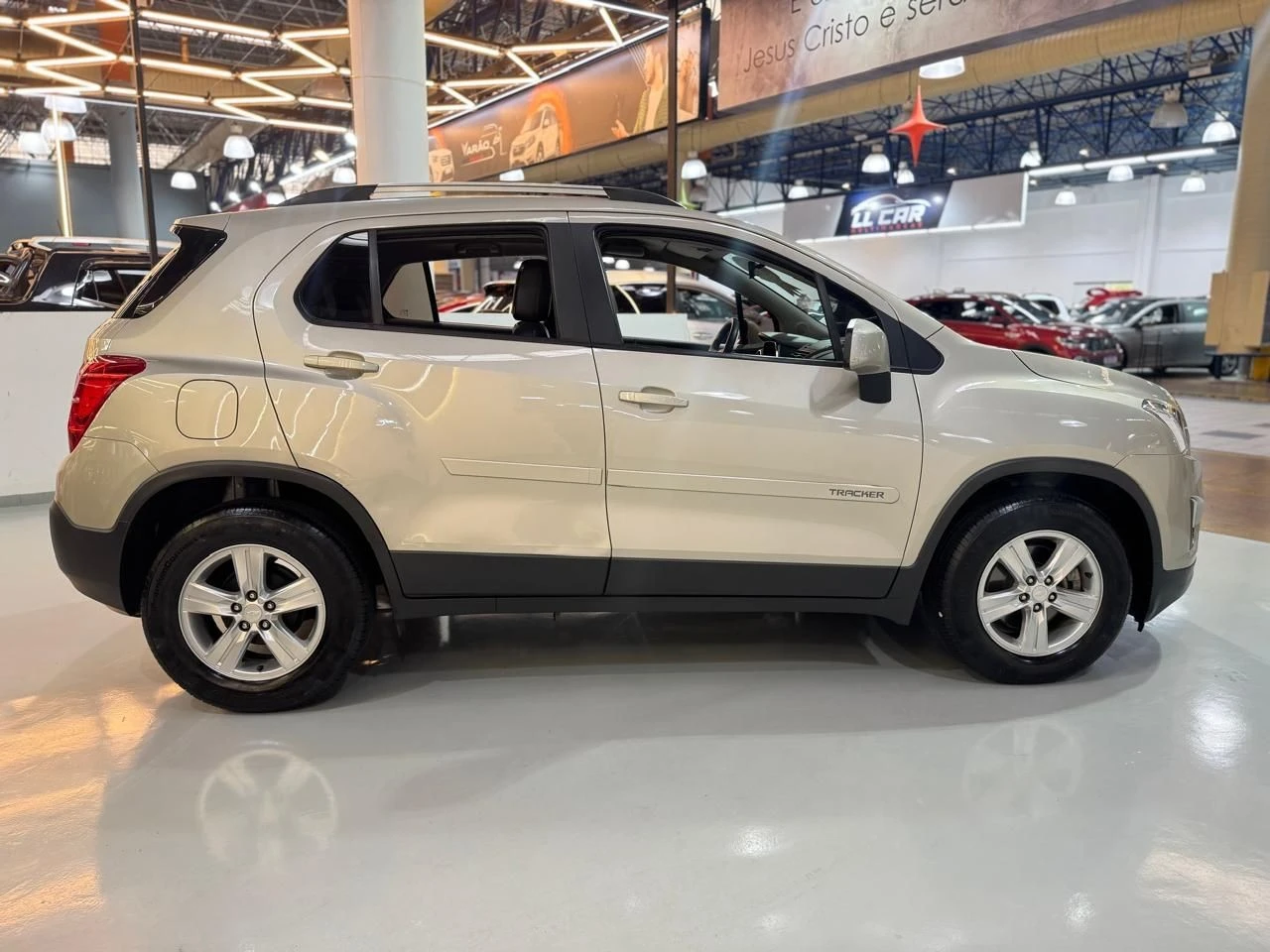 CHEVROLET TRACKER