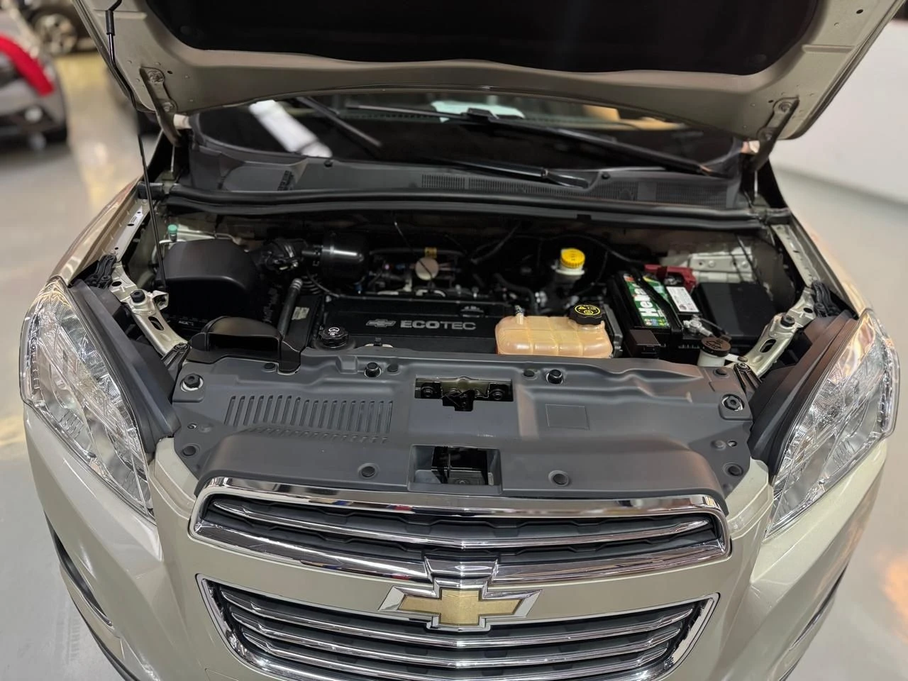 CHEVROLET TRACKER