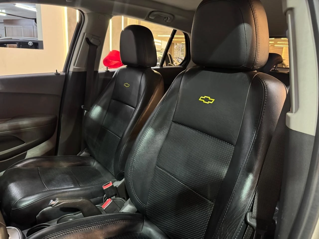 CHEVROLET TRACKER