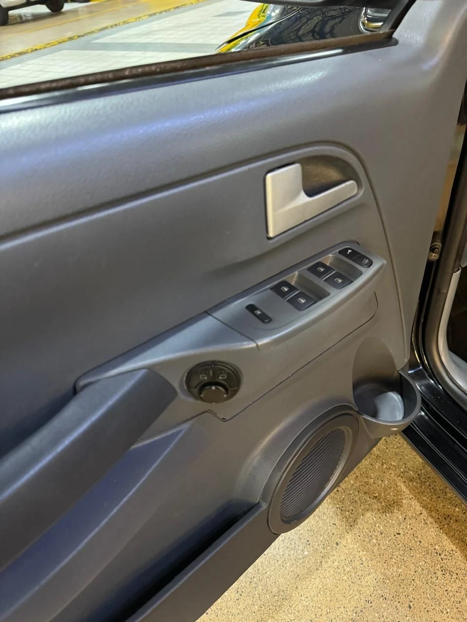 VOLKSWAGEN SPACEFOX