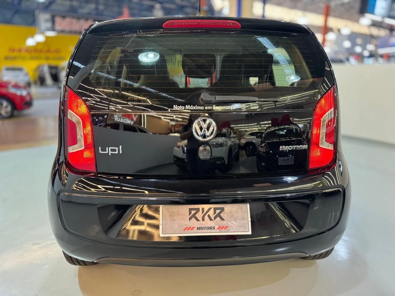 VOLKSWAGEN UP