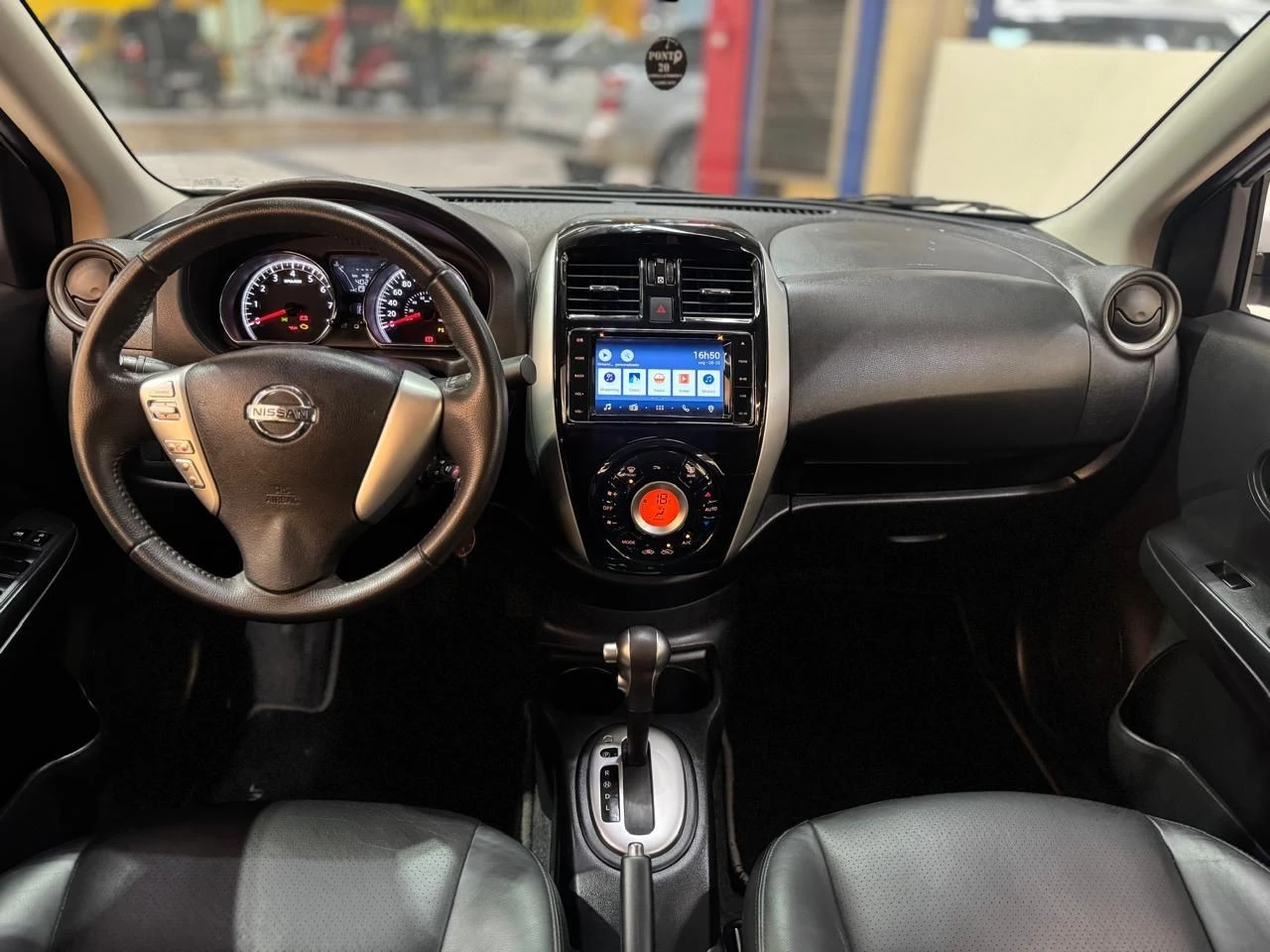 NISSAN VERSA