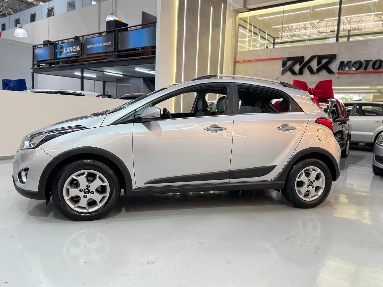 HYUNDAI HB20X
