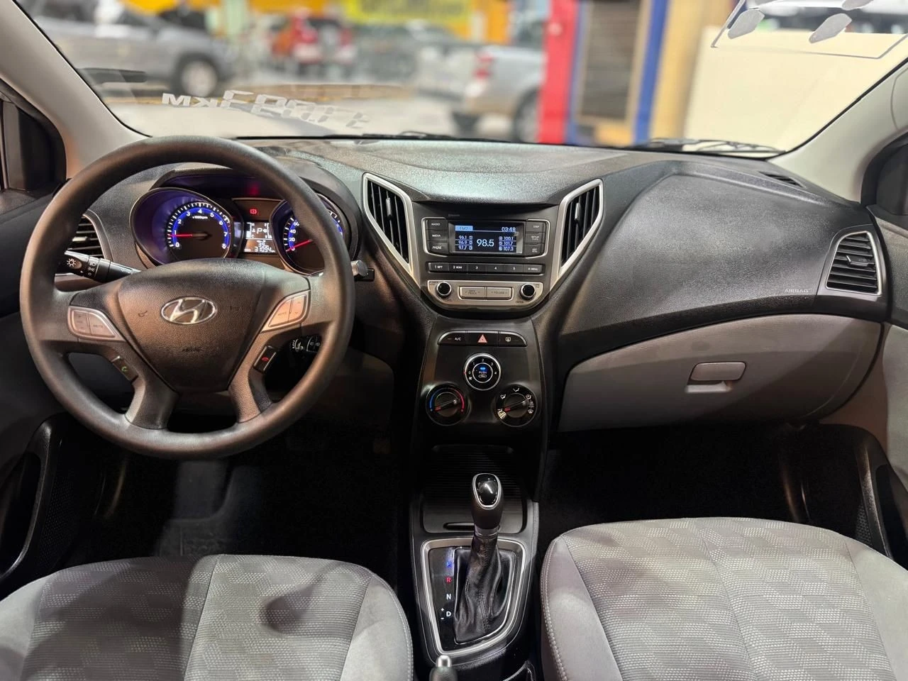 HYUNDAI HB20S