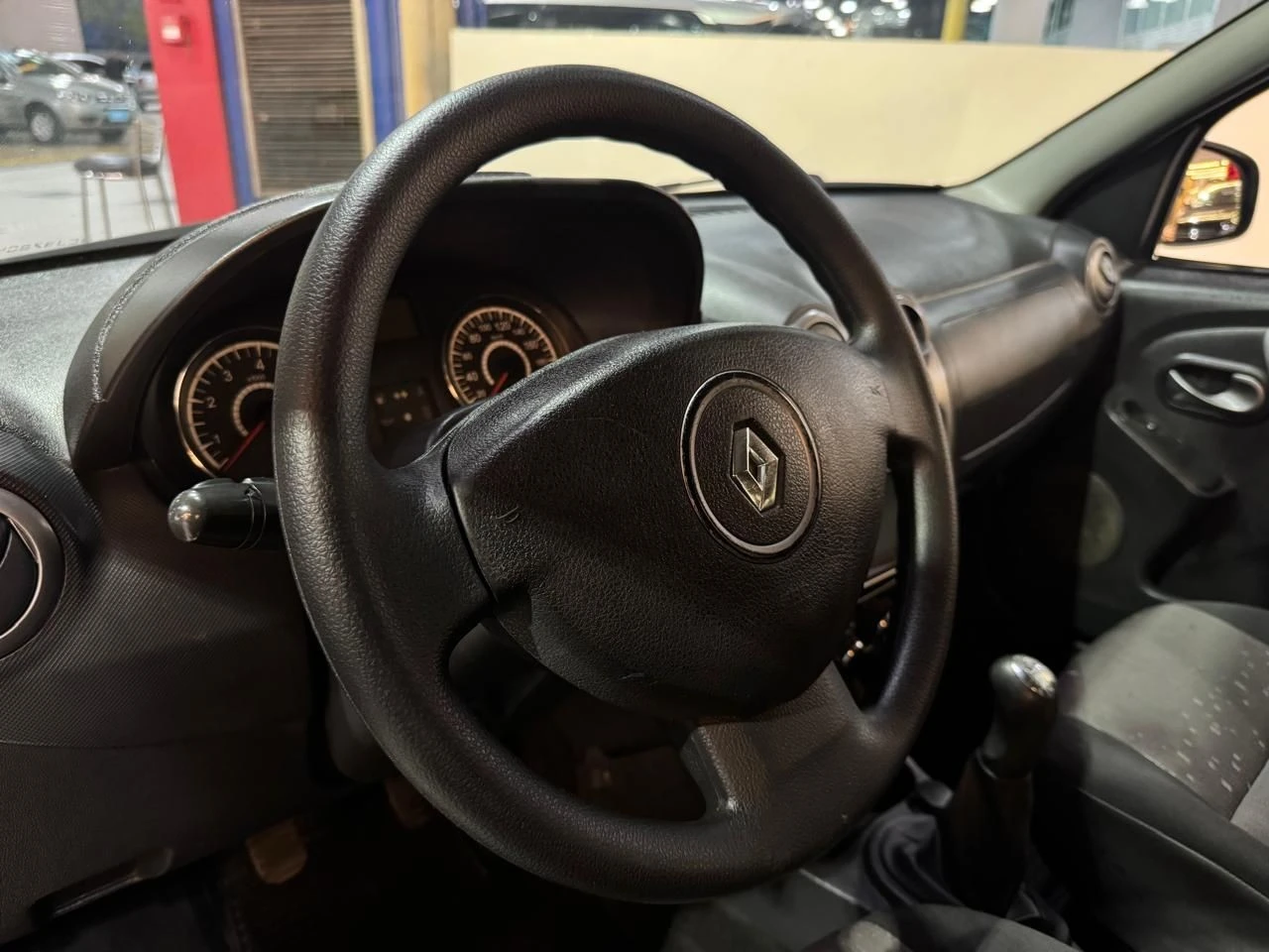 RENAULT LOGAN