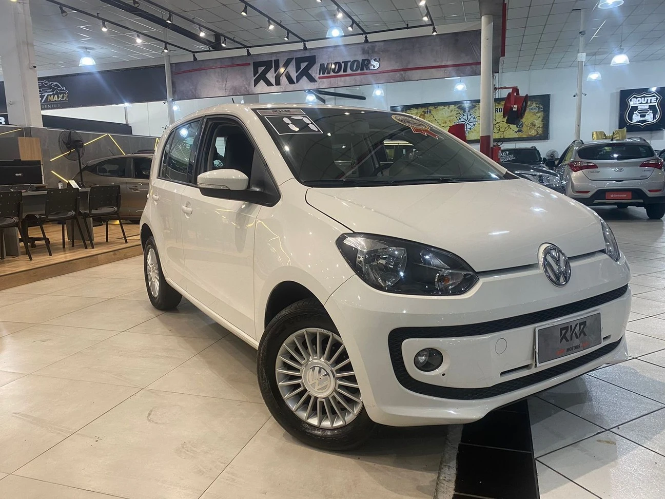 VOLKSWAGEN UP