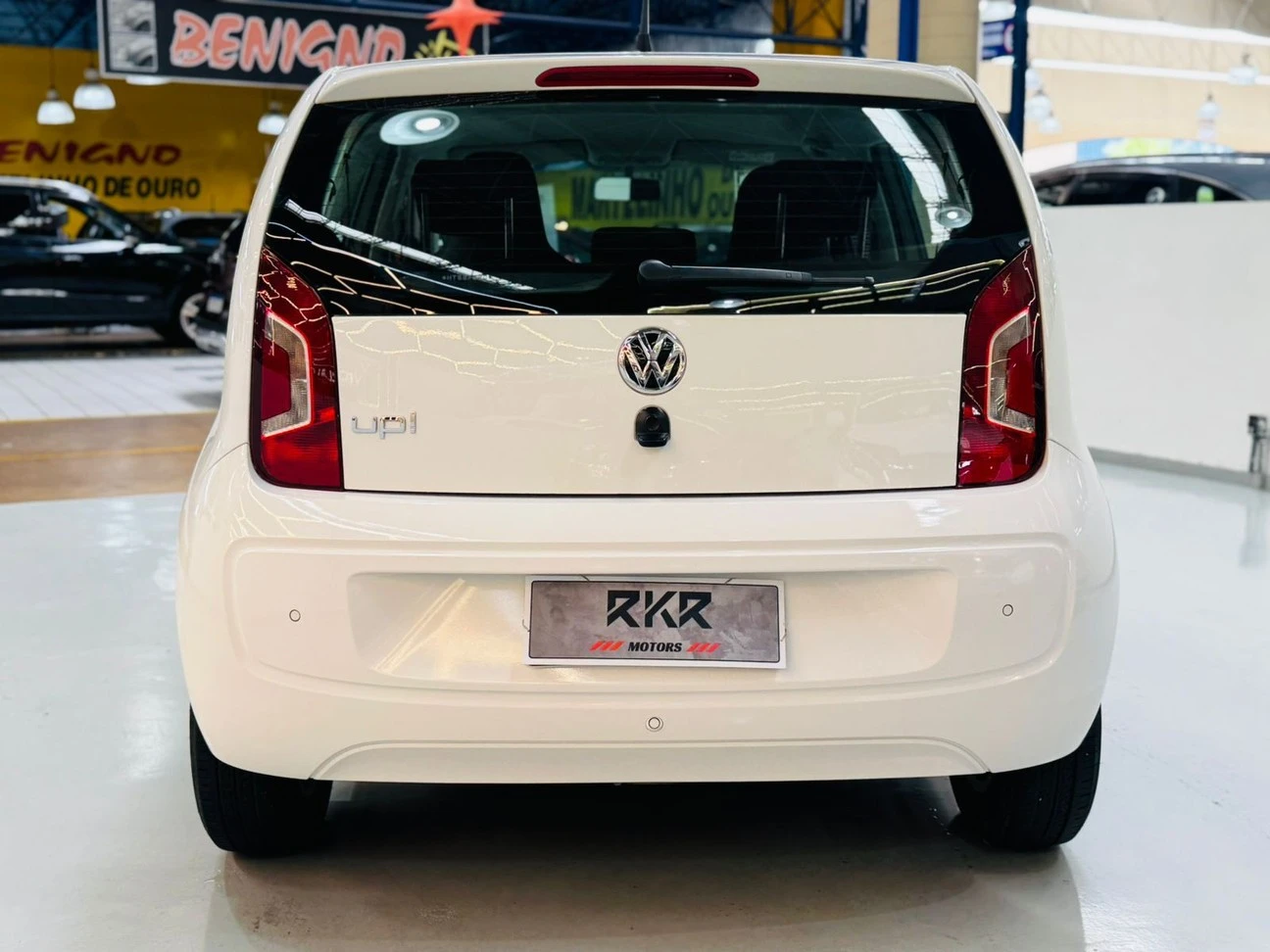 VOLKSWAGEN UP