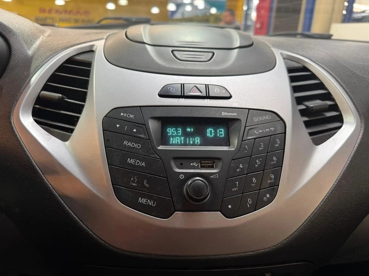 FORD KA