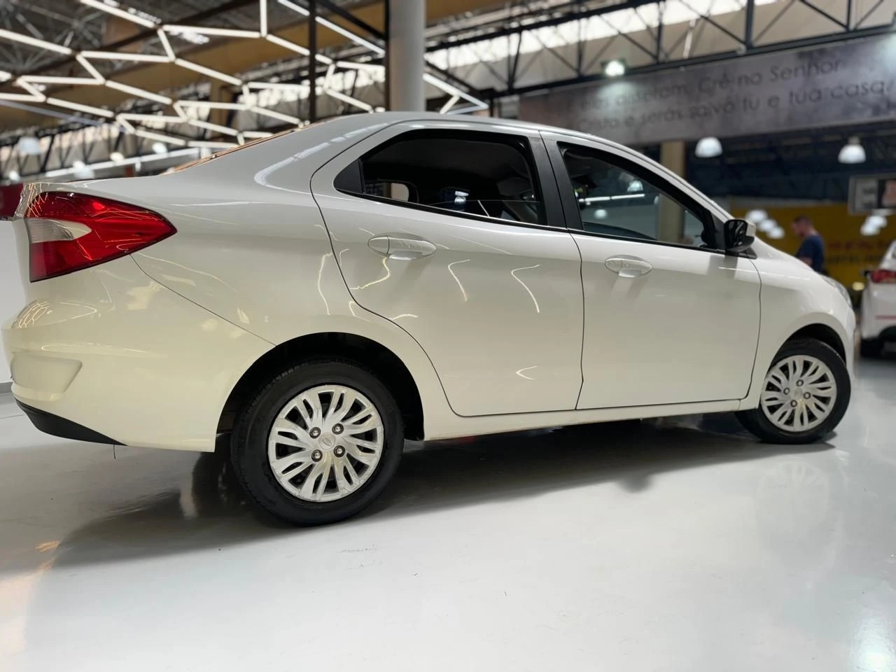 FORD KA