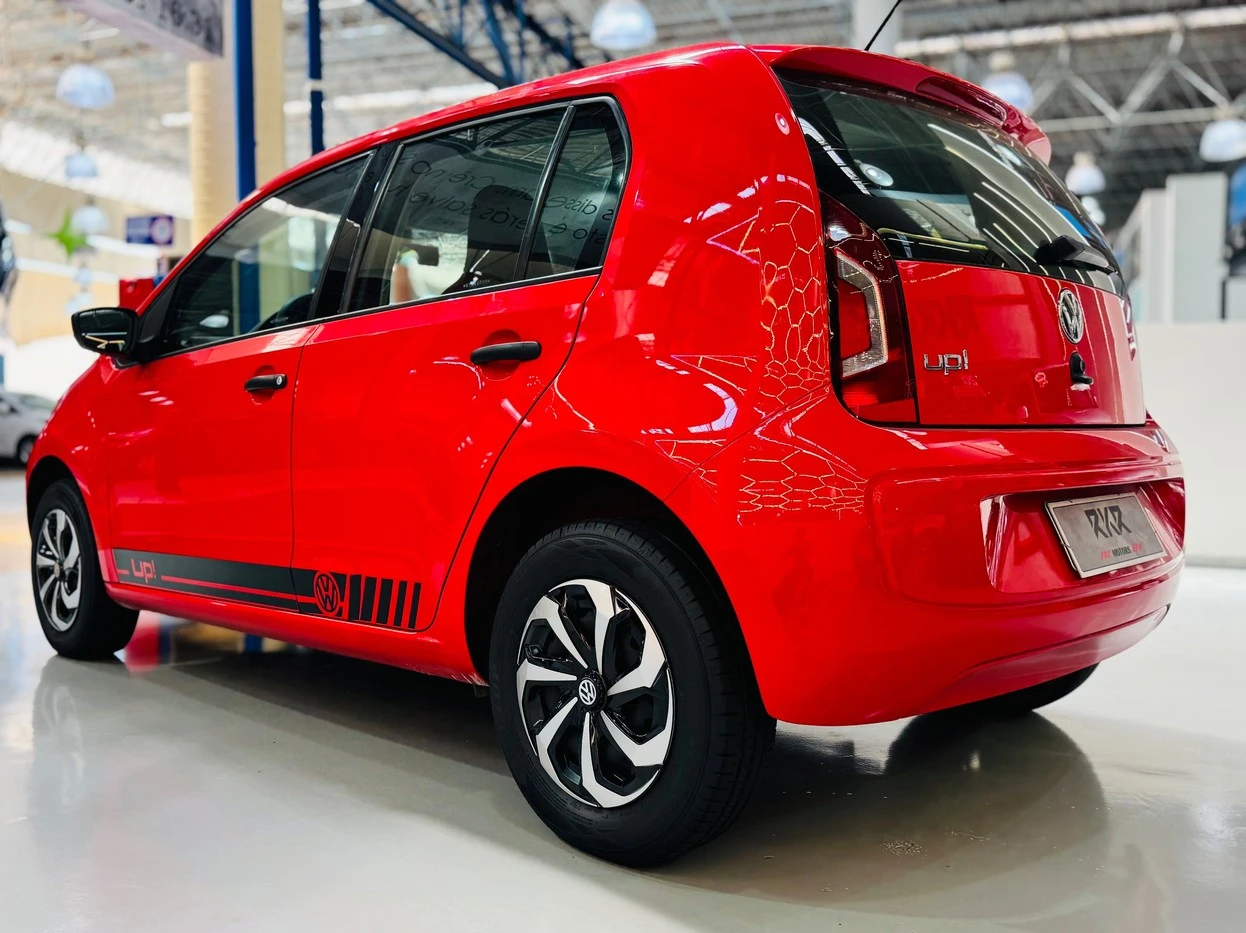 VOLKSWAGEN UP