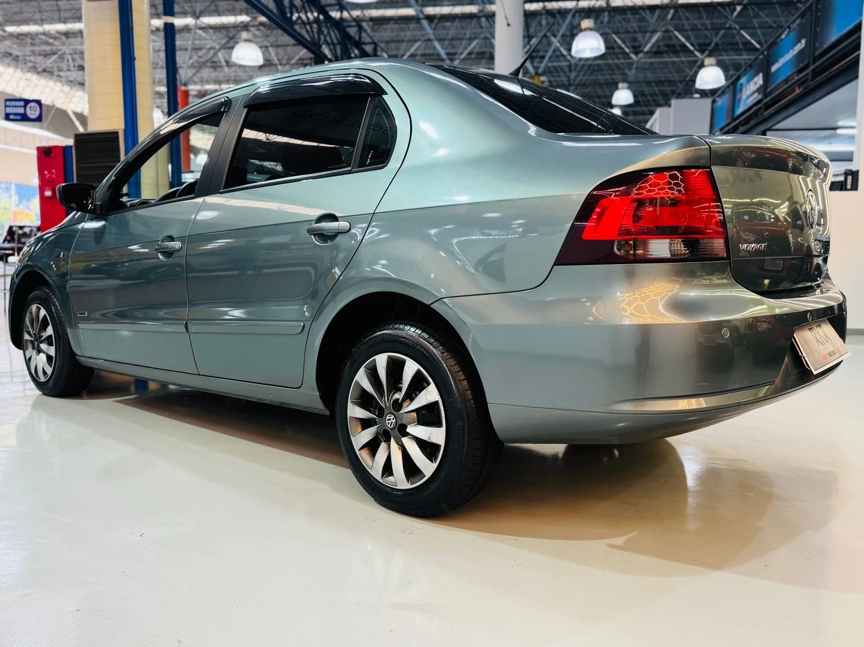 VOLKSWAGEN VOYAGE
