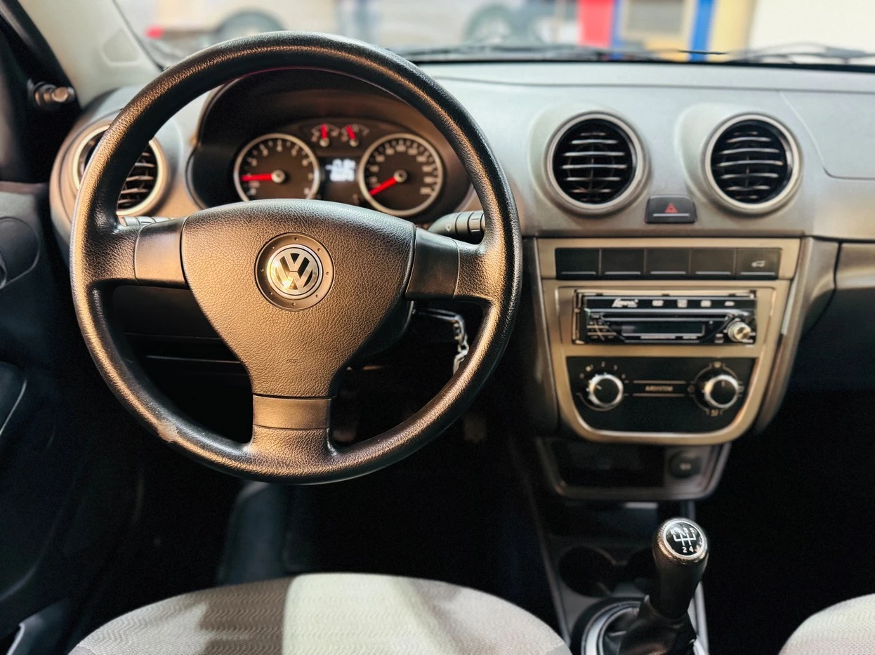VOLKSWAGEN VOYAGE