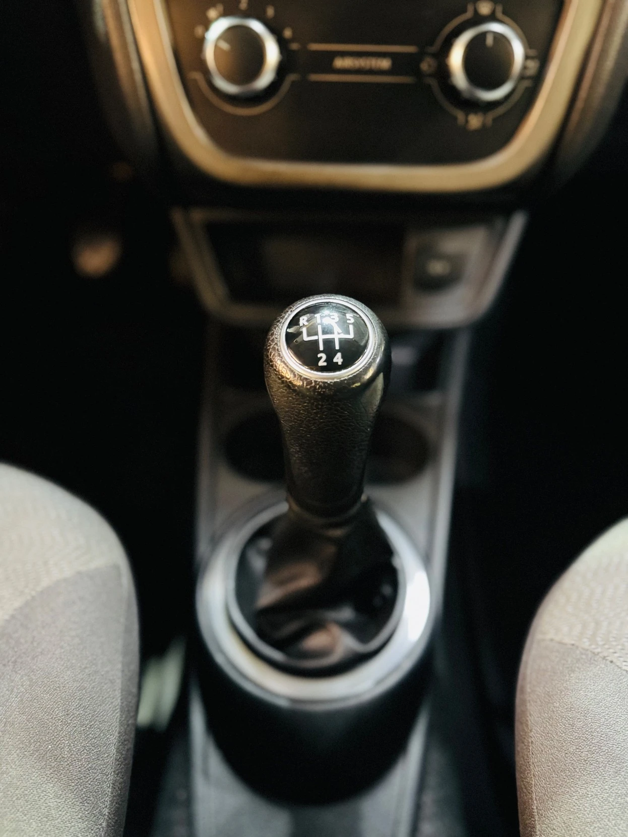 VOLKSWAGEN VOYAGE
