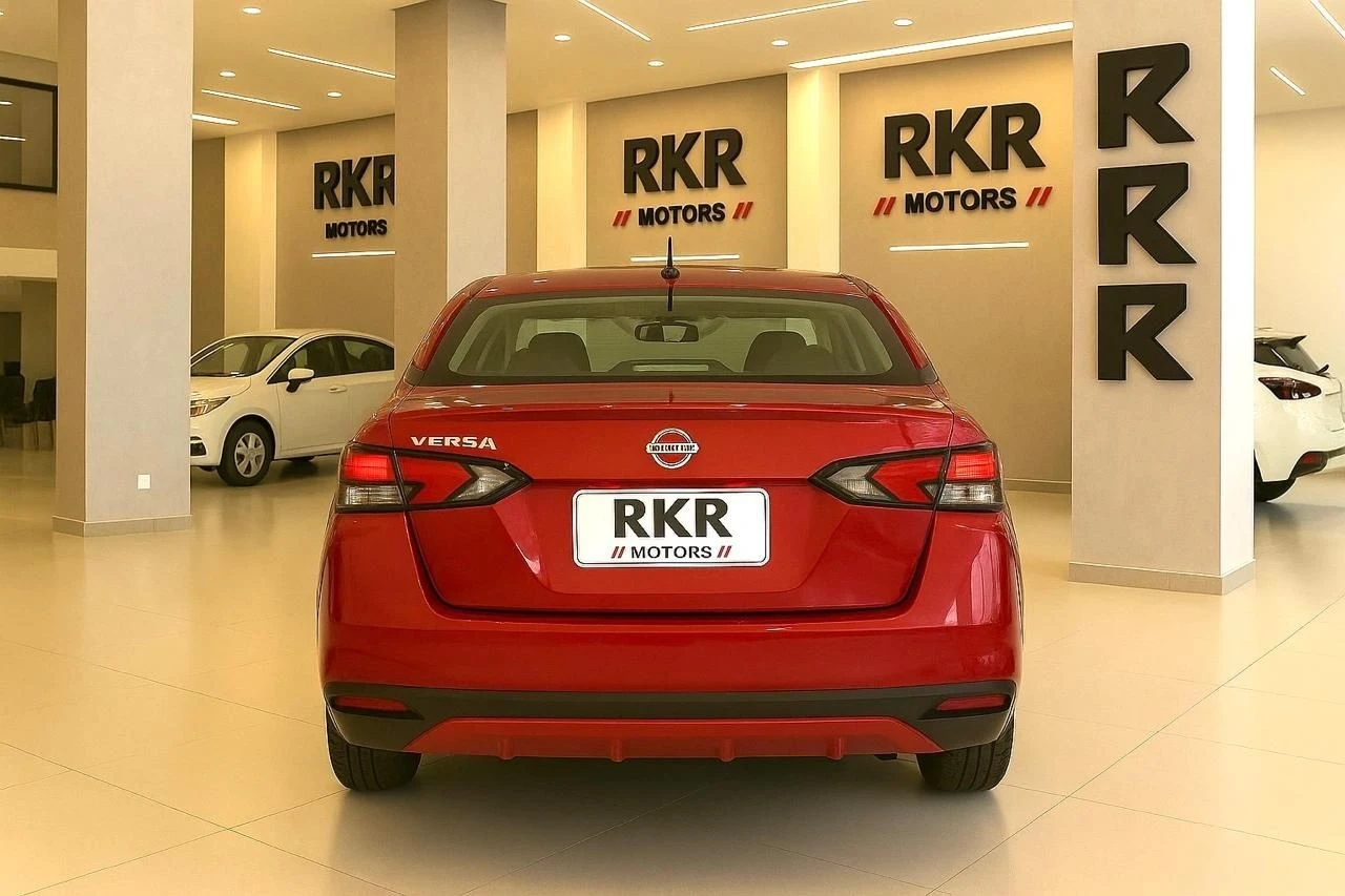 NISSAN VERSA