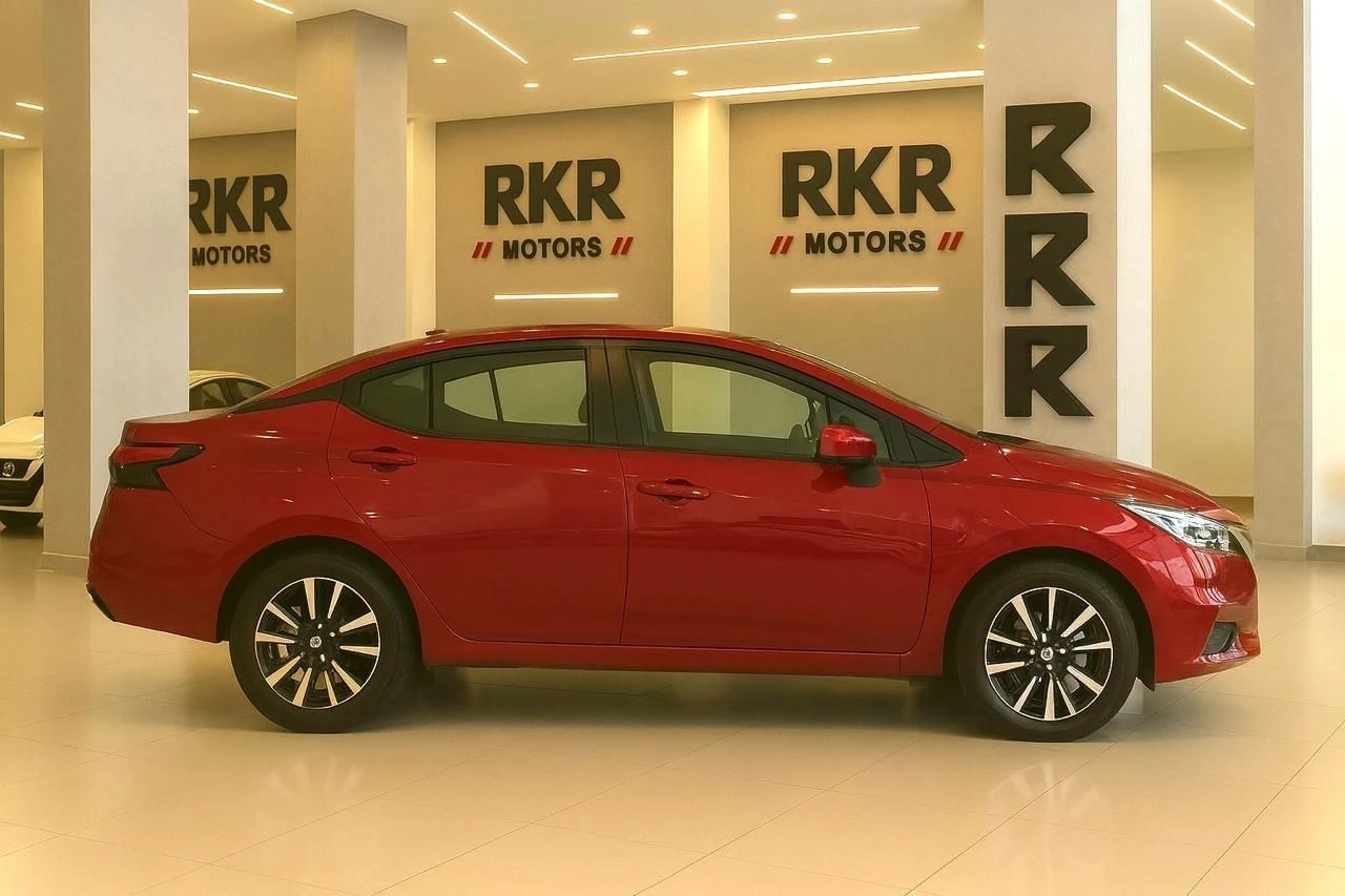 NISSAN VERSA