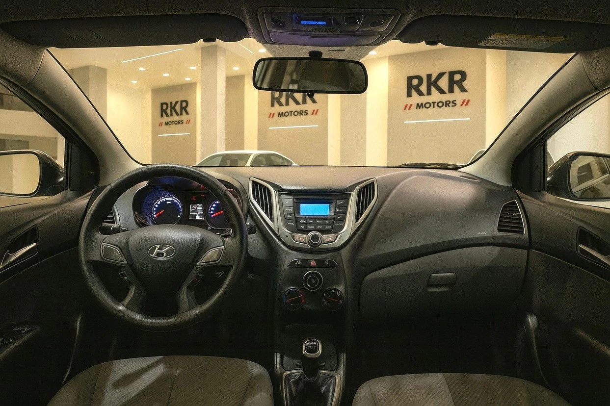 HYUNDAI HB20S