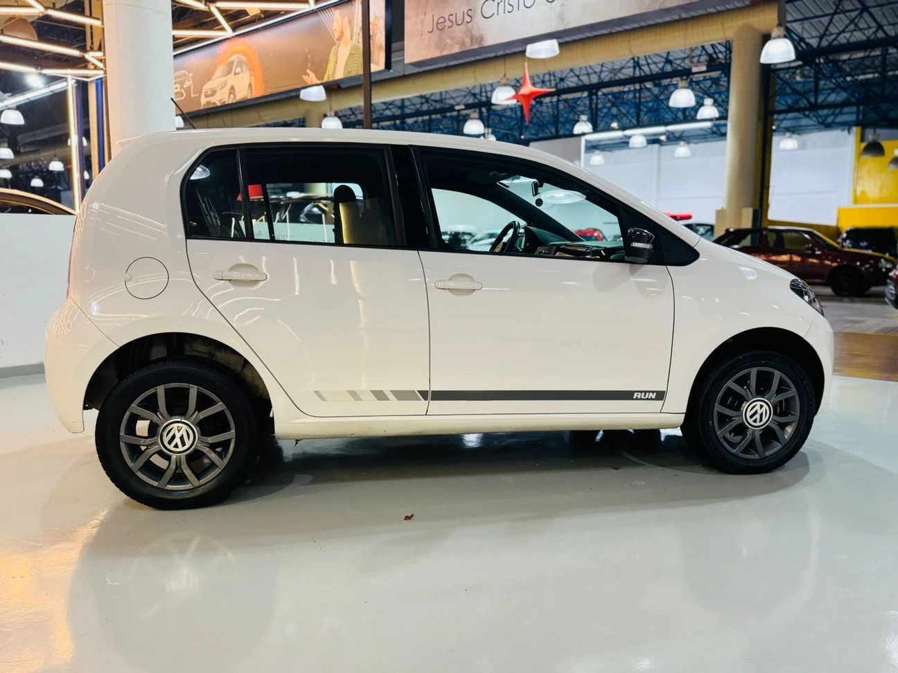 VOLKSWAGEN UP