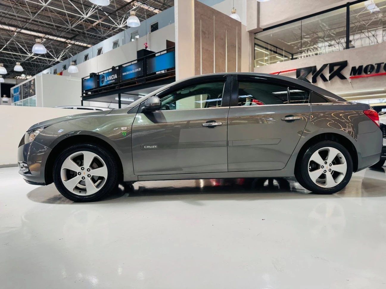 CHEVROLET CRUZE