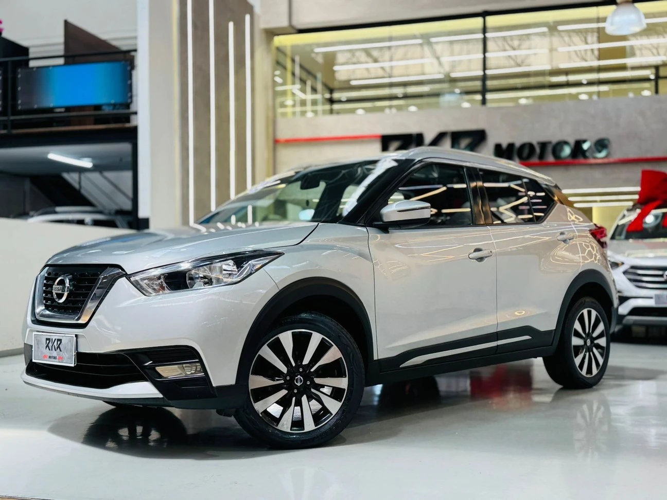 NISSAN KICKS