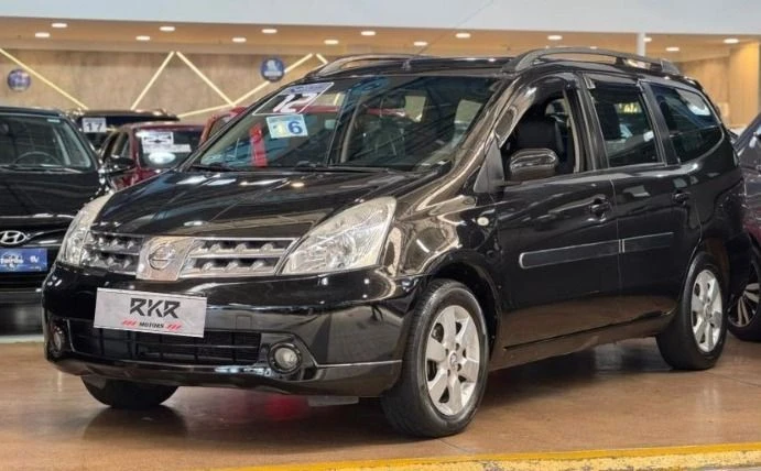 NISSAN GRAND LIVINA