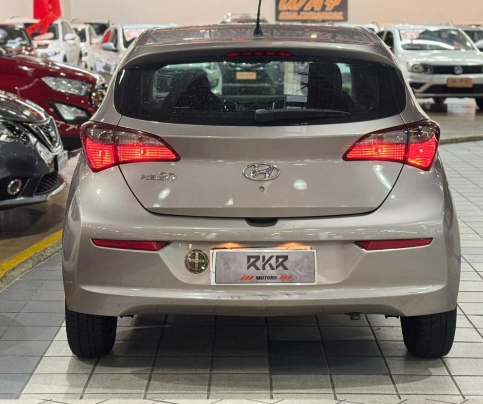 HYUNDAI HB20